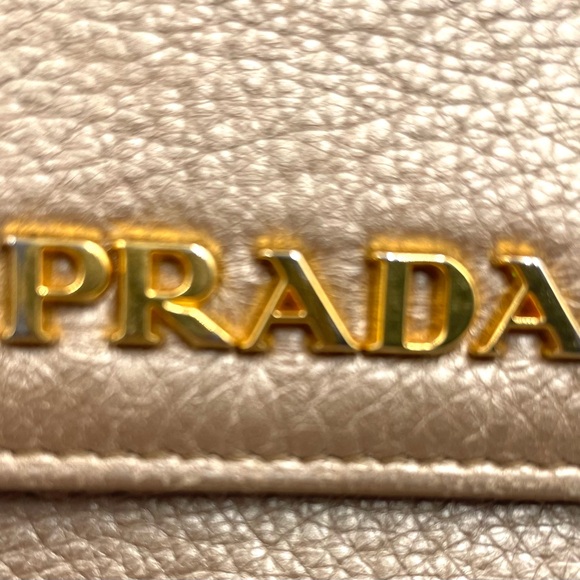 low start Prada Vintage Lambskin leather wallet - Picture 4 of 14